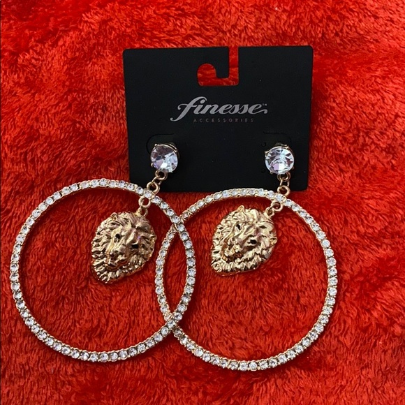 Earrings - Picture 1 of 1